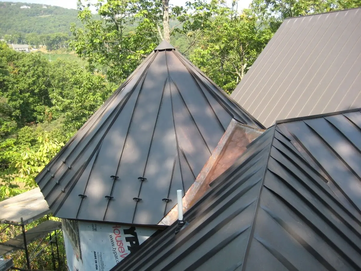 Professional Roof Tarp Installation by Craftsman Roofing in Topanga Park